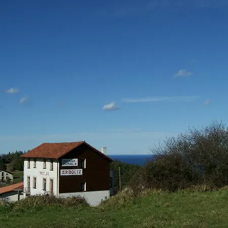 Szálloda Arboliz Ibarrangelu